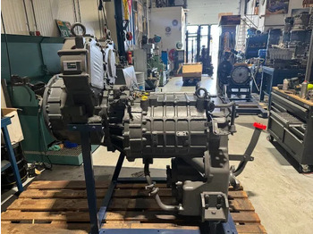 Caja de cambios KOMATSU