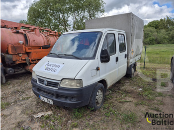 Furgoneta con lona FIAT Ducato