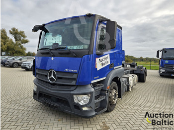Camión chasis Mercedes-Benz Actros 1843: foto 2