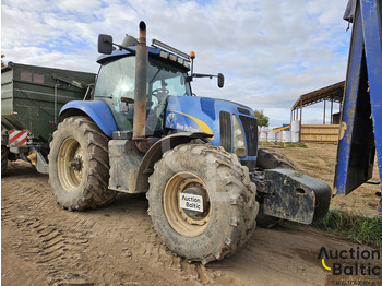 Tractor NEW HOLLAND T8040