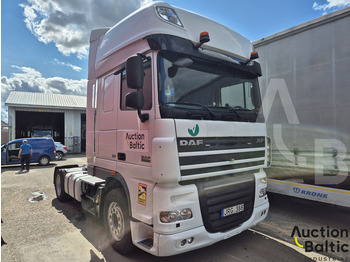 Cabeza tractora DAF XF 105 460