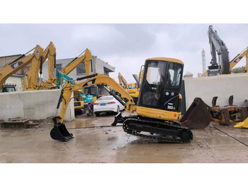 Miniexcavadora CATERPILLAR