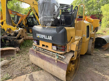 Rodillo CATERPILLAR CB24B: foto 4 Rodillo CATERPILLAR CB24B: foto 4