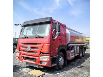 Camión cisterna SINOTRUK HOWO