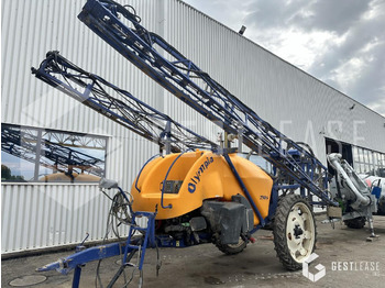 Pulverizador arrastrado