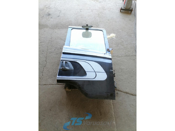 Puerta y piezas SCANIA