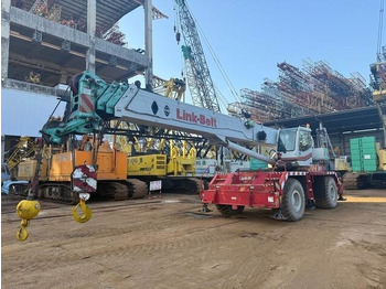 Grúa para terrenos difíciles