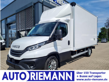 Furgoneta caja cerrada IVECO Daily 35s18