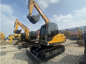 Excavadora de cadenas XCMG XE85DA