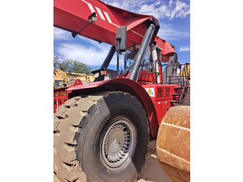 Reach stacker SANY SRSC45C23 45 TON: foto 4 Reach stacker SANY SRSC45C23 45 TON: foto 4