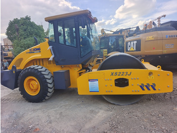Apisonadora de asfalto XCMG XS223J