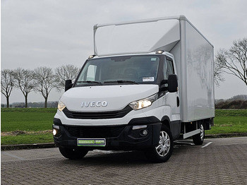 Furgoneta caja cerrada IVECO Daily 35s18