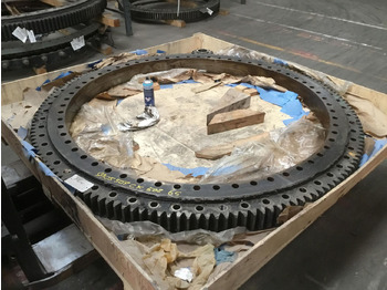 Corona de giro LIEBHERR