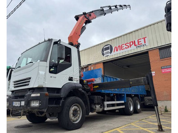 Camión caja abierta IVECO Trakker