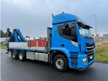 Camión grúa IVECO