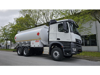 Leasing de MERCEDES-BENZ Actros 3340 ADR Euro 3 MERCEDES-BENZ Actros 3340 ADR Euro 3: foto 1