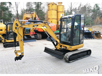 Excavadora de cadenas CATERPILLAR 302.7DCR