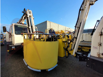 Vehículo de deshielo FMC TEMPEST 2: foto 3 Vehículo de deshielo FMC TEMPEST 2: foto 3