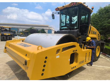 Apisonadora de asfalto XCMG used XS365IV 36 Ton Vibratory Roller Compacator single drum price: foto 4