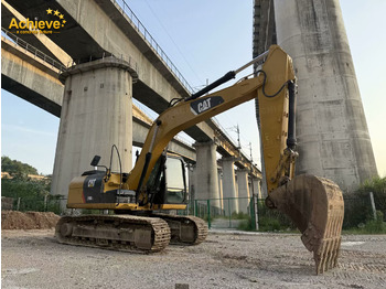 Excavadora de cadenas CATERPILLAR 318D