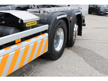 Camión multibasculante Mercedes-Benz eActros 300 L: foto 3