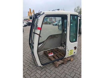 Cabina e interior LIEBHERR