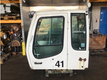 Cabina e interior LIEBHERR
