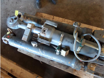 Cilindro hidráulico LIEBHERR