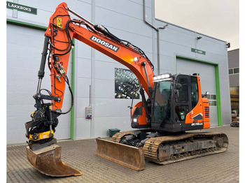 Excavadora de cadenas DOOSAN DX140LCR-7