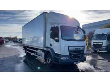 Camión caja cerrada DAF LF 180