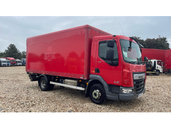 Camión caja cerrada DAF LF 150