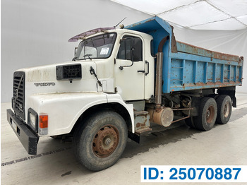 Camión volquete VOLVO N10