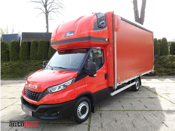 Furgoneta con lona IVECO Daily 35s18
