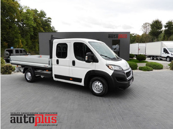 Furgoneta combi PEUGEOT Boxer