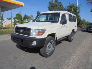 Coche TOYOTA Land Cruiser