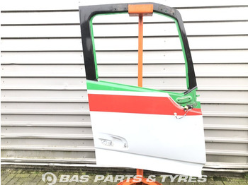 Puerta y piezas VOLVO FH