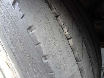 Camión caja abierta, Camión grúa Mercedes-Benz Actros 2533 6X2 HMF 1820 Langmaterial: foto 3