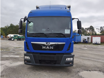 Camión lona MAN TGL 8.220 Plane Jumbo Gardine Euro6 4x2 (10): foto 3 Camión lona MAN TGL 8.220 Plane Jumbo Gardine Euro6 4x2 (10): foto 3