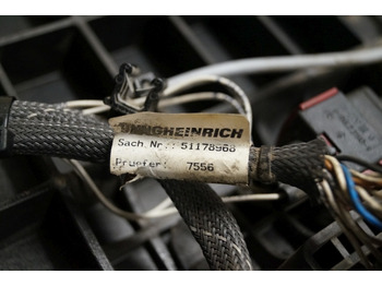 Bastidor/ Chasis para Equipo de manutención Jungheinrich 51189782 | Vloerplaat Floorplate ETV from Year 2011 Driving pedal 5 Vloerplaat Floorplate ETV from Year 2011 Driving pedal 51443197 Brake pedal 51198398 Kill switch 51188550 kabel 51178968: foto 3