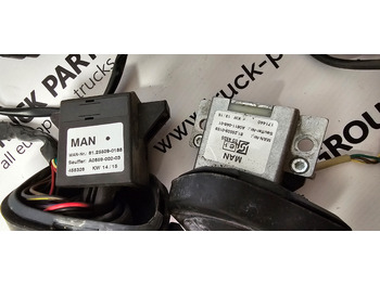 Piezas de recambio para Camión nuevo MAN MAN TGX / TGS EURO6 steering controllers set, driving position buttons, steering column switch, steering stalk 81255016035, 81464306026, 81258056006, 81255090159, 81255090188, 81259370064, 81258056005: foto 3