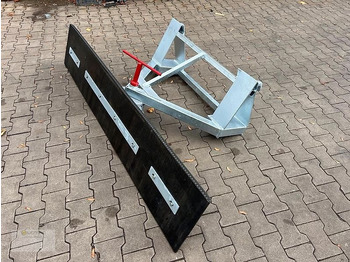 Hoja de bulldozer nuevo Vemac Gummischieber 200 Verstellbar EURO Gülleschieber Mistschieber NEU: foto 3 Hoja de bulldozer nuevo Vemac Gummischieber 200 Verstellbar EURO Gülleschieber Mistschieber NEU: foto 3