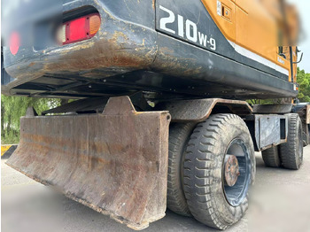 Excavadora de ruedas HYUNDAI ROBEX 210W-9: foto 4