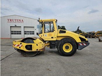 Compactador BOMAG BW213DH-4