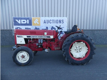 Tractor INTERNATIONAL