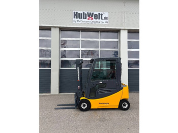 Carretilla elevadora eléctrica JUNGHEINRICH EFG 316