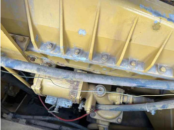 Bulldozer Original Japan Imported Caterpillar D7R Bulldozer Japan Original Cat D7G D7R D9n D8r Used Bulldozers: foto 4 Bulldozer Original Japan Imported Caterpillar D7R Bulldozer Japan Original Cat D7G D7R D9n D8r Used Bulldozers: foto 4