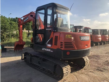 Excavadora de cadenas Doosan DX55: foto 4 Excavadora de cadenas Doosan DX55: foto 4