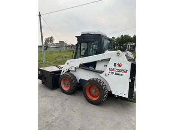 Minicargadora BOBCAT S16