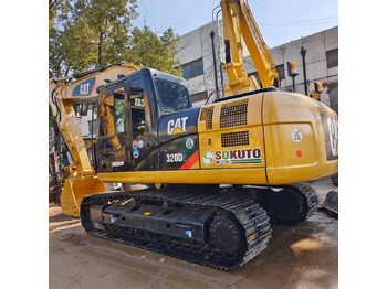 Excavadora de cadenas CATERPILLAR 320D2