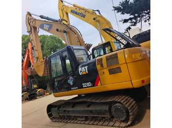 Excavadora de cadenas CATERPILLAR 320D2